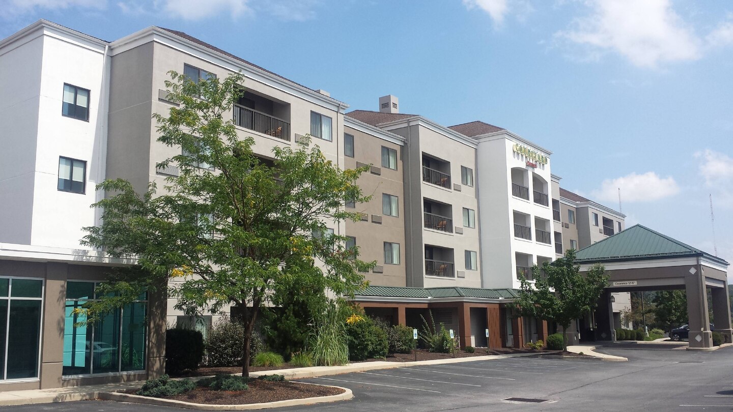 Courtyard by Marriott Altoona exterior