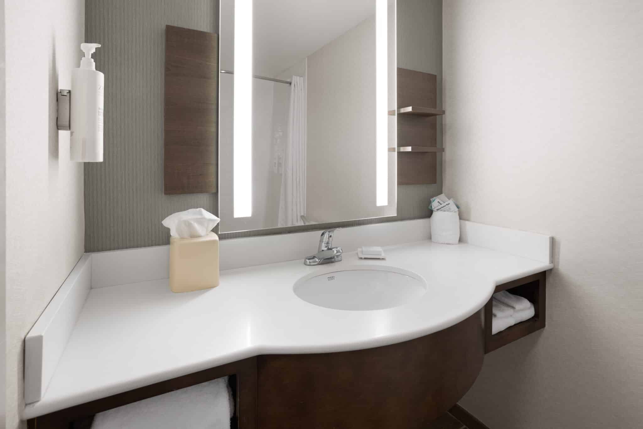 scestgi_Q2 Bathroom Room 406