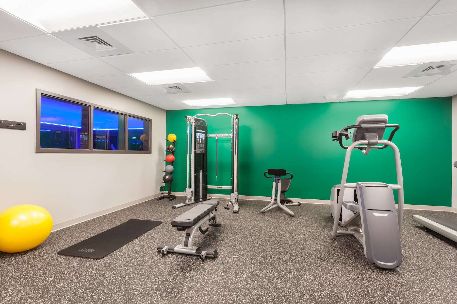 wingate-altoona_fitness_room_1